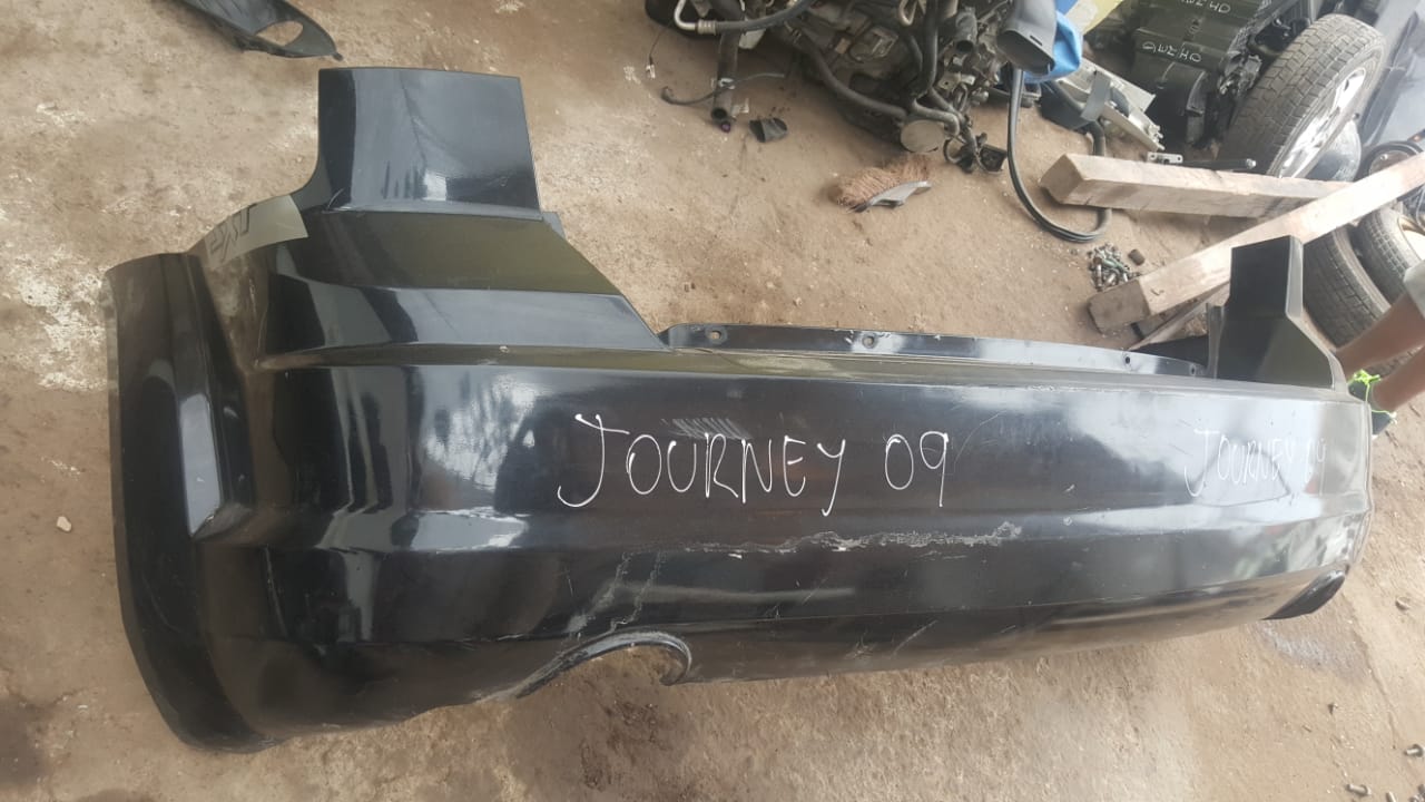 PARACHOQUES POSTERIOR DODGE JOURNEY 2009 AL 2018